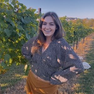 Meet your Posher, Chloe